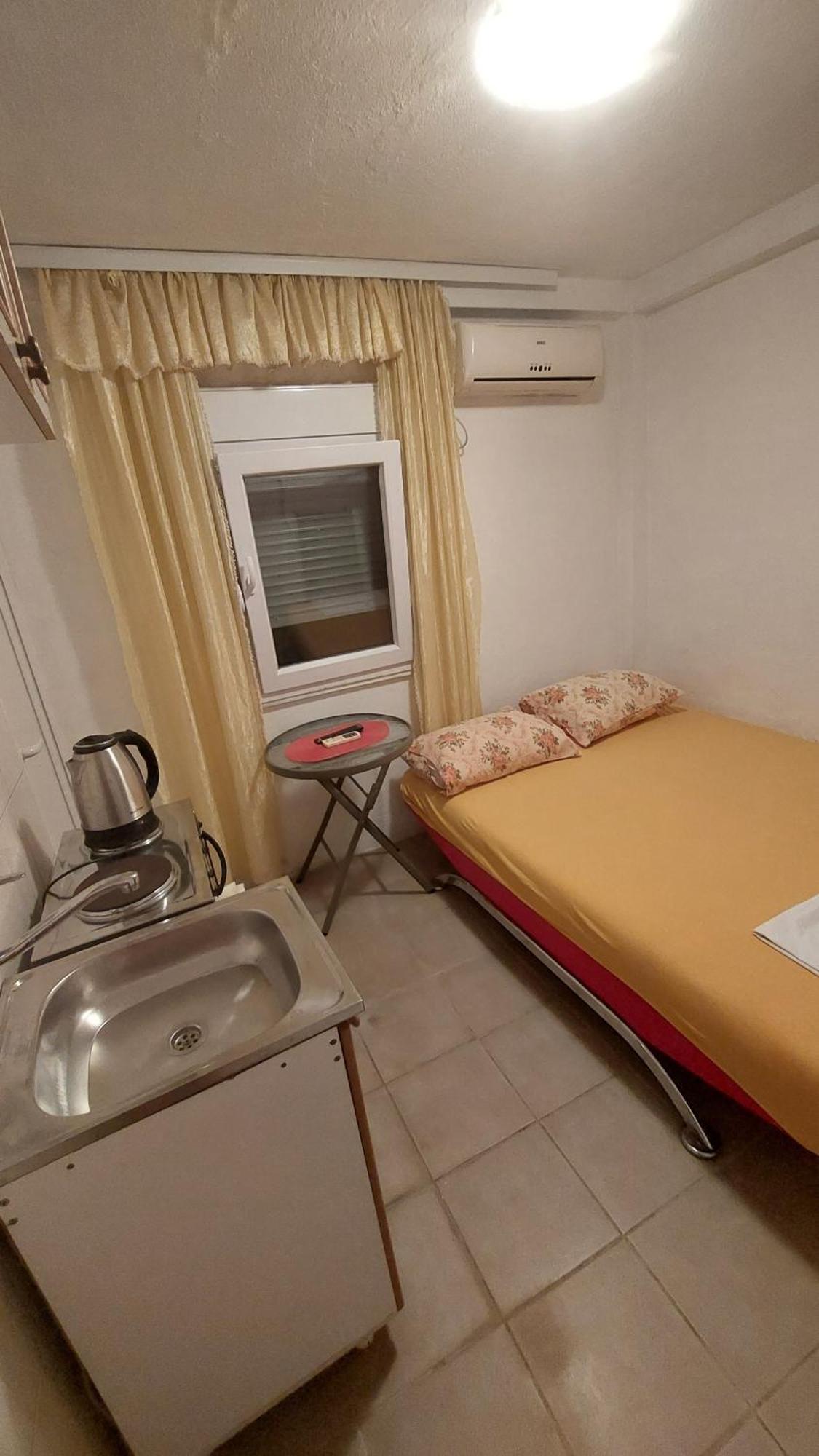 Apartments Bojanic バール エクステリア 写真
