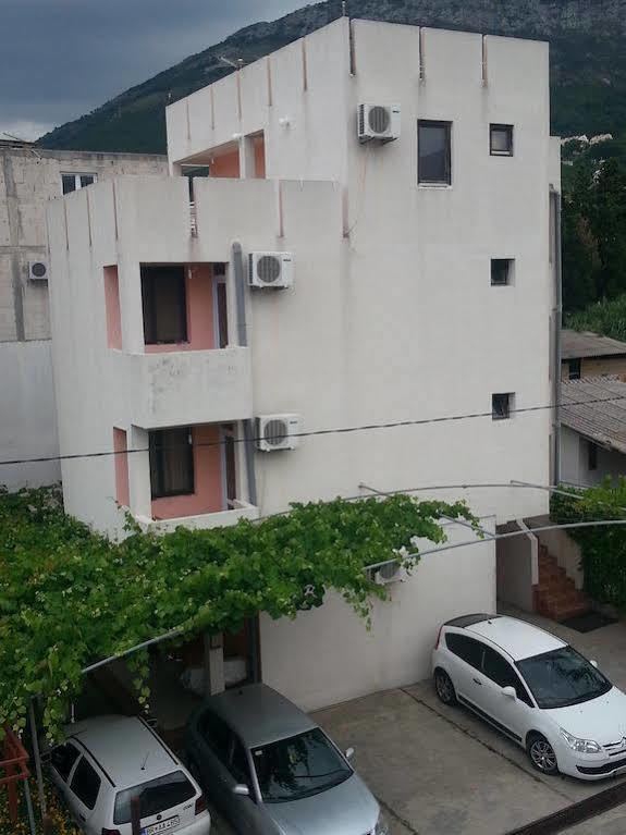 Apartments Bojanic バール エクステリア 写真